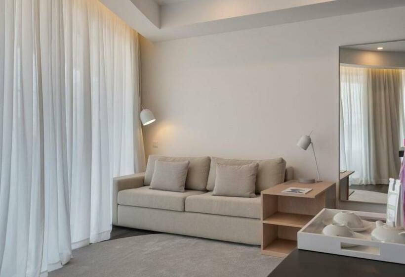 Полулюкс с Балконом, Longevity Health & Wellness Hotel   Adults Only