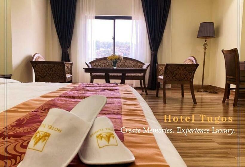 סוויטת ג'וניור, Tugos