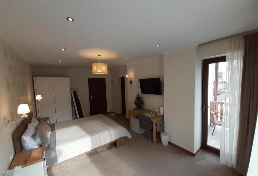 Quarto Estandar Cama King, Lanobila