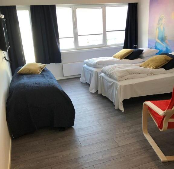Семейный Номер, Husnes Sentrum Hotell