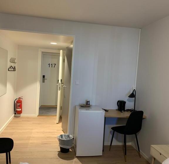 غرفة إقتصادية فردية, Husnes Sentrum Hotell