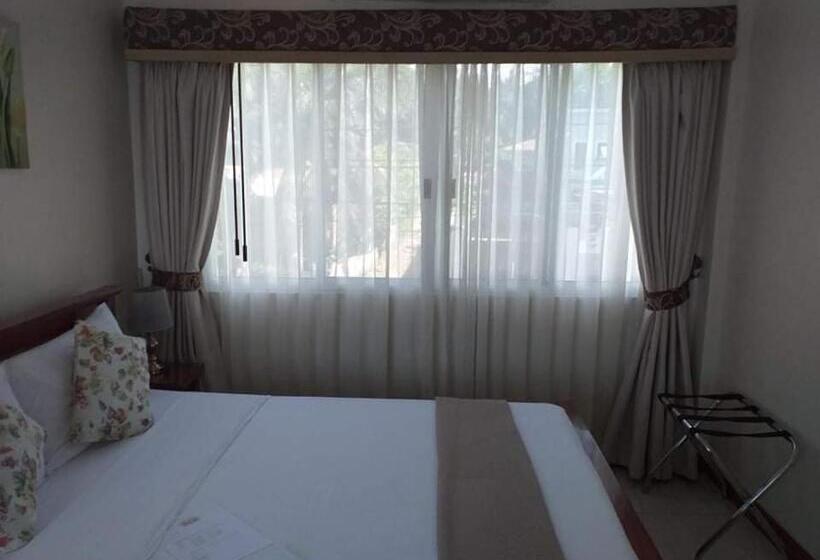 Номер Deluxe Одноместный, Ocean Breeze Resort