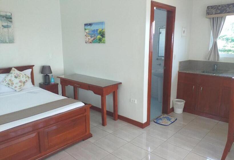Номер Deluxe, Ocean Breeze Resort
