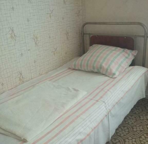 اتاق راحتی سه تخته, Guest House Knarik