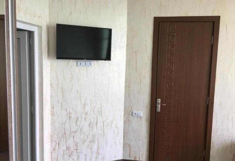اتاق سه نفره دلوکس با چشم‌انداز دریا, Inn David