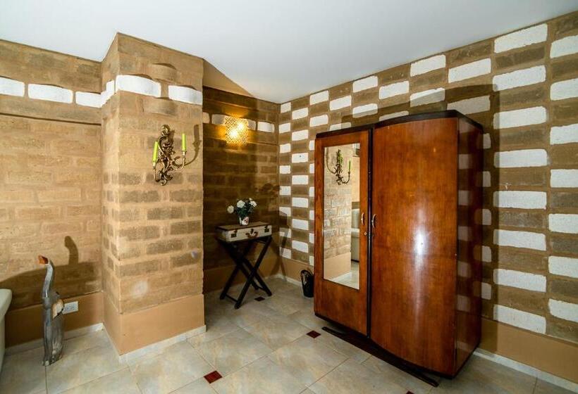 Полулюкс с Балконом, Bella Tierra Hotel Boutique