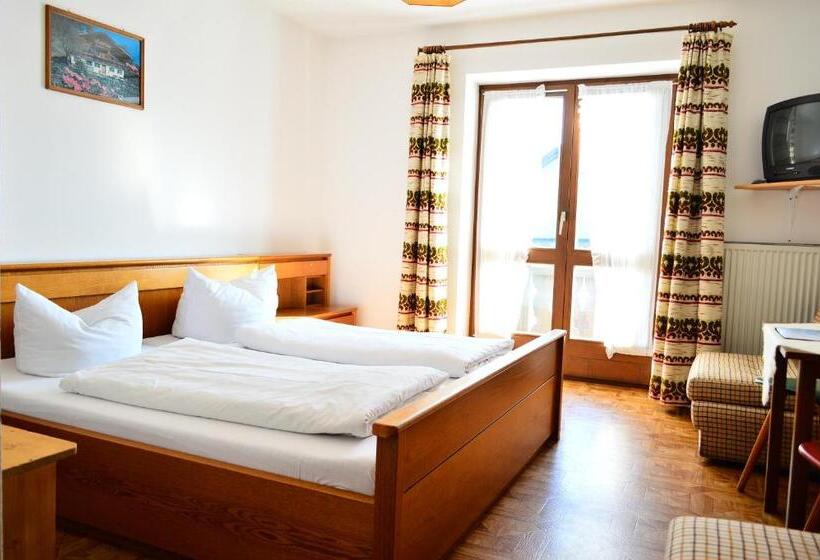 Номер Стандарт, Bayersoier Hof