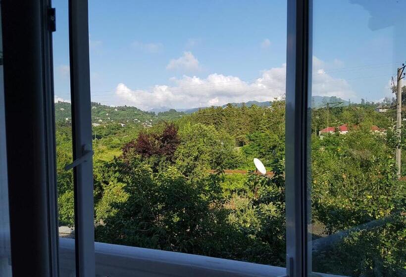 اتاق کلاسیک چهارنفره, Gios Guest House