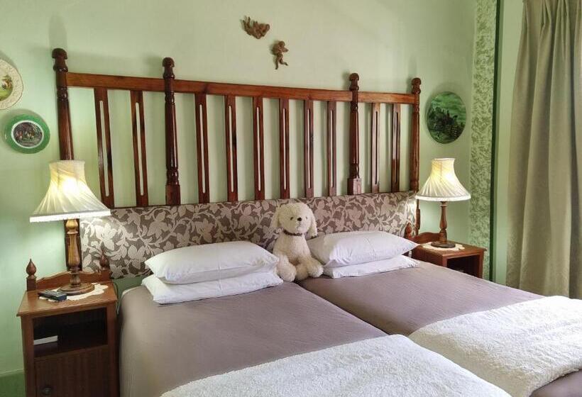 Семейный Номер Вид на Горы, Mountain View Country Inn