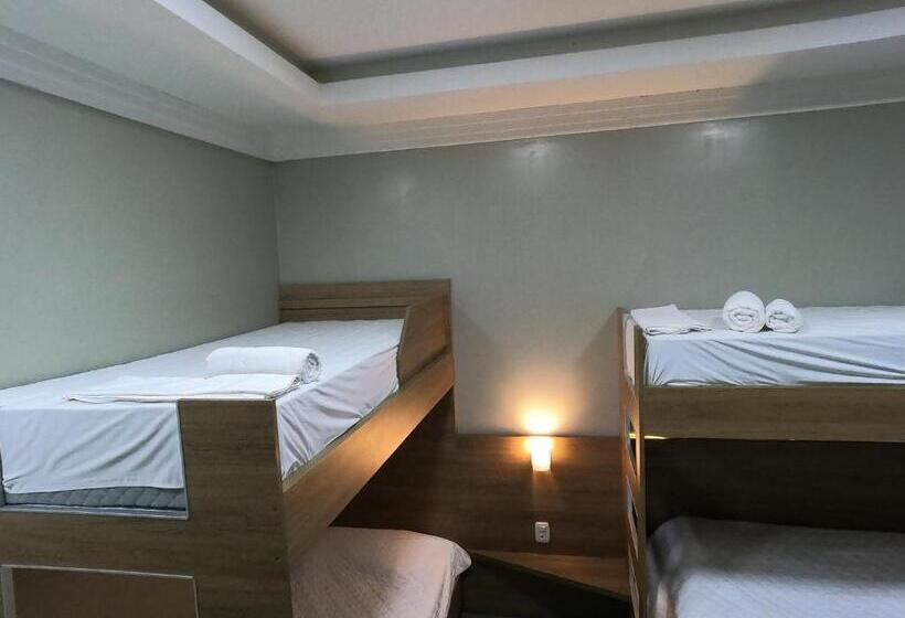 Quarto Familiar, Id