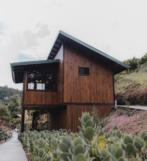 ２ダブルベッドのスタンダードルーム, Lauraceas Lodge