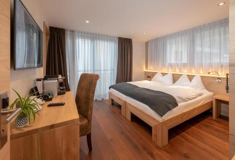 Номер Стандарт, Heimatlodge