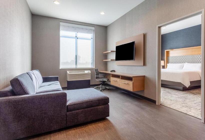Президентский Люкс, Holiday Inn & Suites Cedar Falls Waterloo Event Ctr, An Ihg