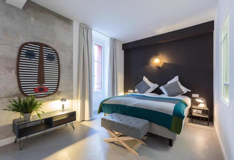 Escritório Estándar, L Abeille  Boutique Apartments