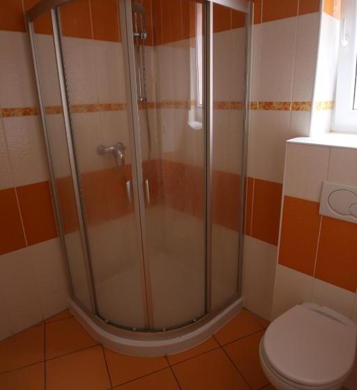 اتاق استاندارد سه نفره, Apartmany U Gigantu
