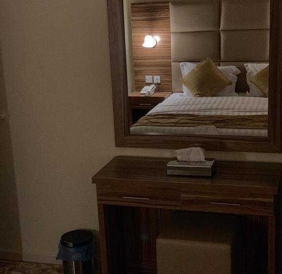 اتاق اکونومی, درة المتميزون 2