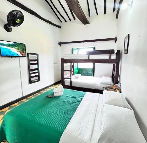 디럭스 룸, Green Door San Gil