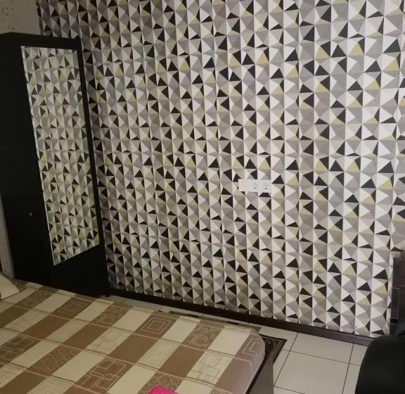 اتاق اکونومی, Privat Kharkov