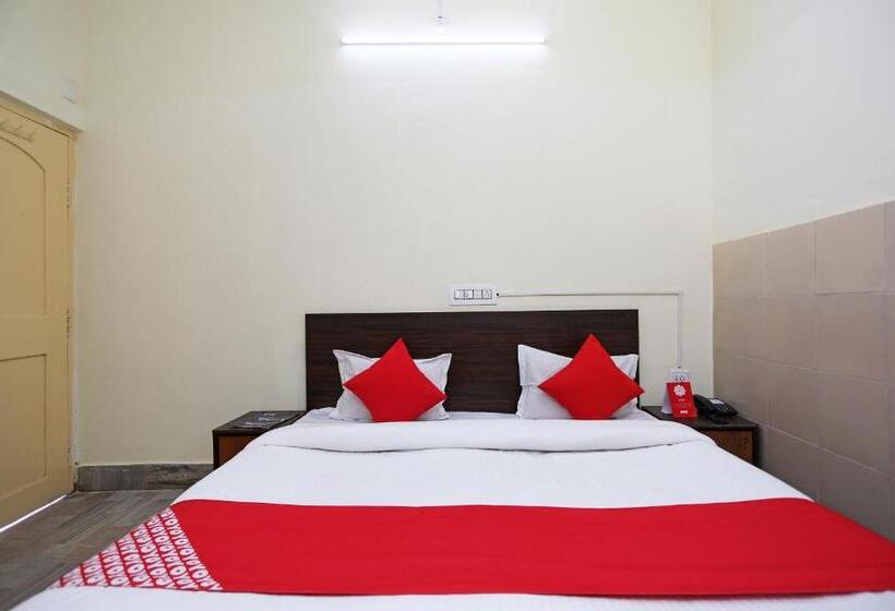 基本间, O Shree Ram Residency