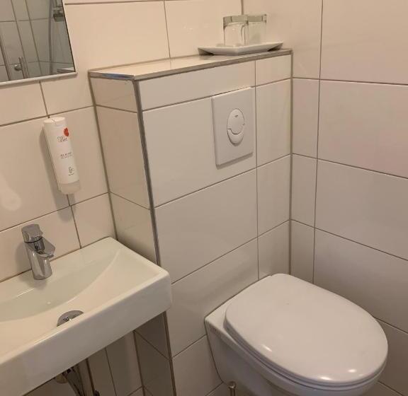 标准间, Schnitzelhaus Und Pension Stadt Rosbach