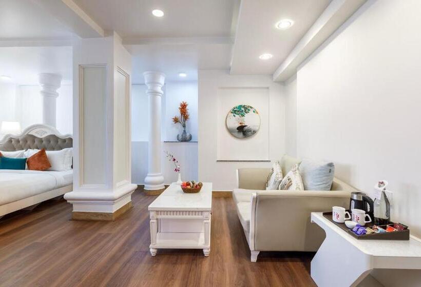 سوئیت پرزیدنت, Regenta Place Sabrina Kathmandu Nepal