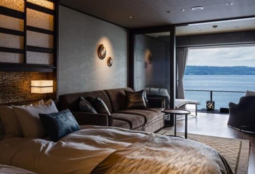 Четырехместный Номер Стандарт, The Lake Suite Ko No Sumika