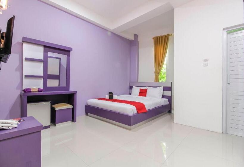 Номер Стандарт, Reddoorz Plus Near Stasiun Bekasi