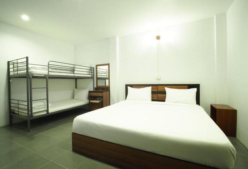 패밀리 룸, Wee Hostel