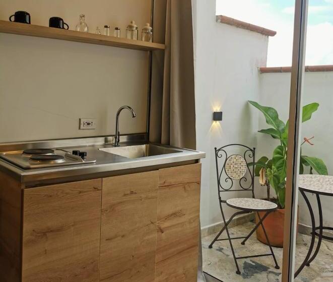 스탠다드 발코니 스튜디오, La Martina Hotel Boutique