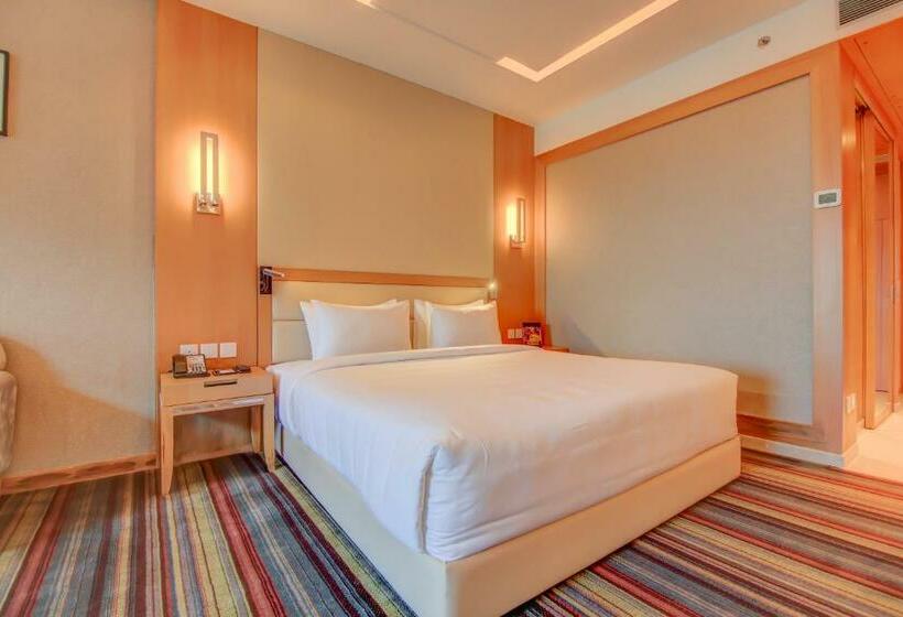 Номер Deluxe с Балконом, Radisson Blu Gorakhpur