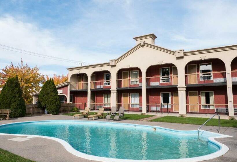 Номер Deluxe, Motel Classique
