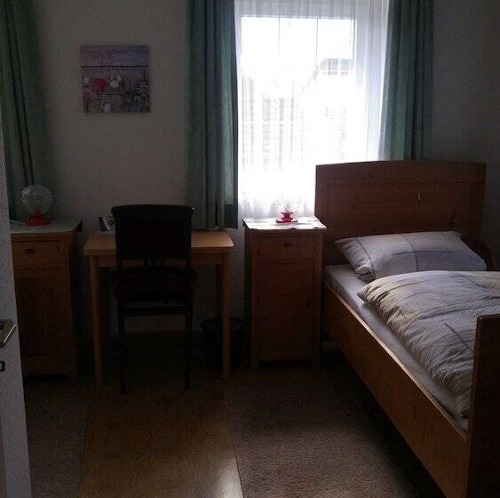 标准间, Gasthaus Zum Goldenen Roß