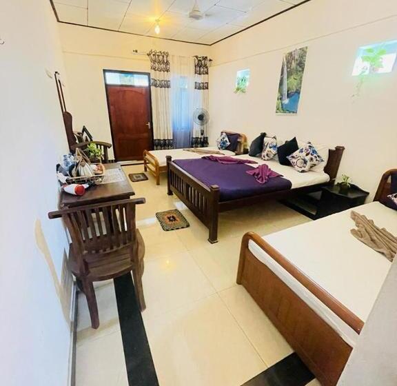 Семейное Студио, Winston Sea Front Villa