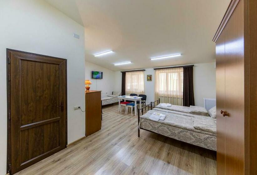 اتاق استاندارد چهار تخته, Tatev Hotel And Tours