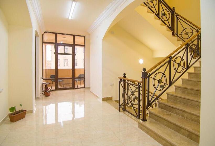 اتاق استاندارد سه نفره, Tatev Hotel And Tours