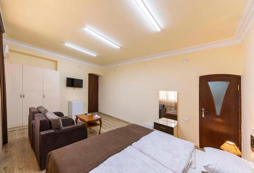 اتاق لوکس, Tatev Hotel And Tours