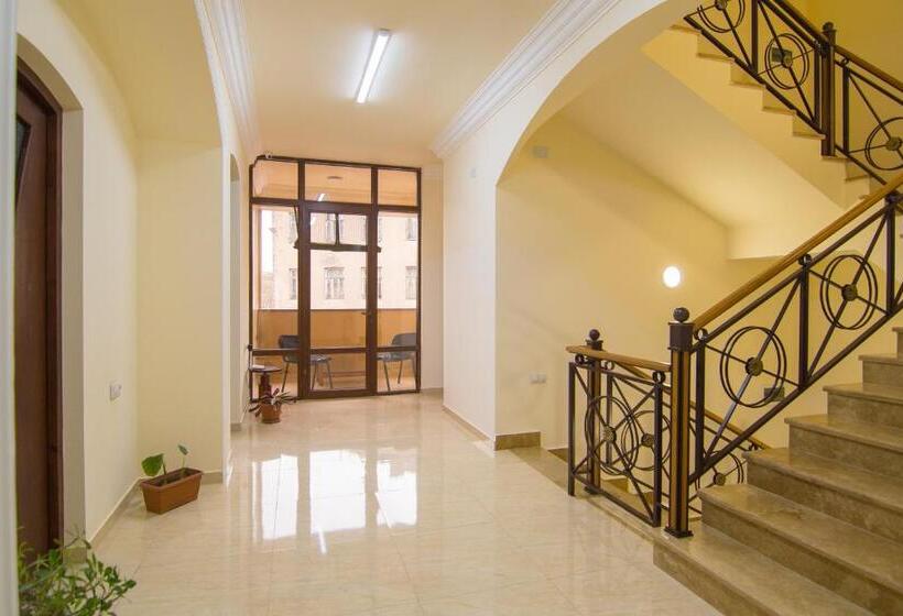 سوئیت با تخت بزرگ, Tatev Hotel And Tours