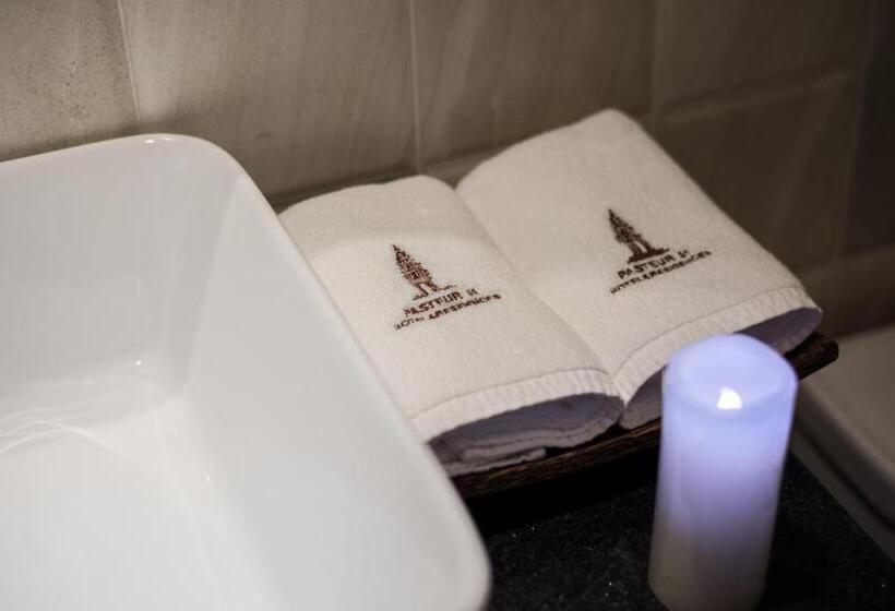 Трехместный Номер Superior, Phnom Penh 51 Hotel & Residences