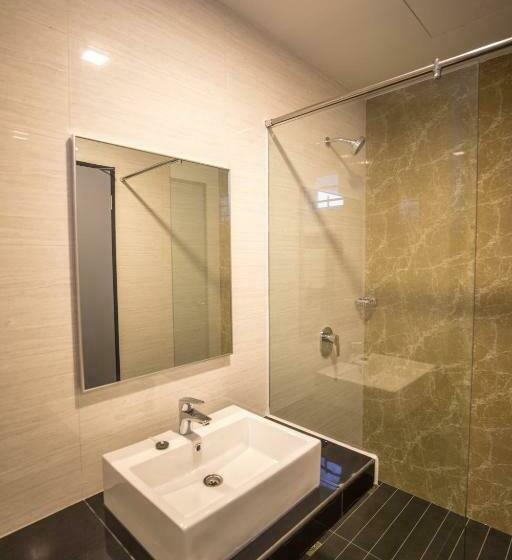 Quarto Deluxe, 3 Plus