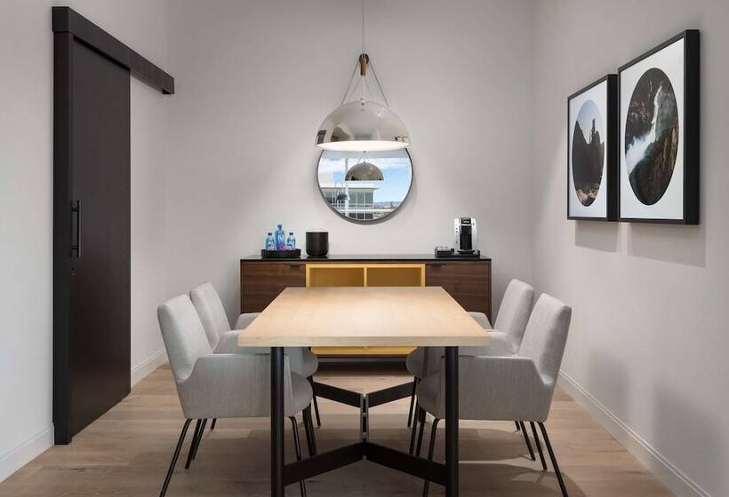 جناح, Hyatt Centric Mountain View