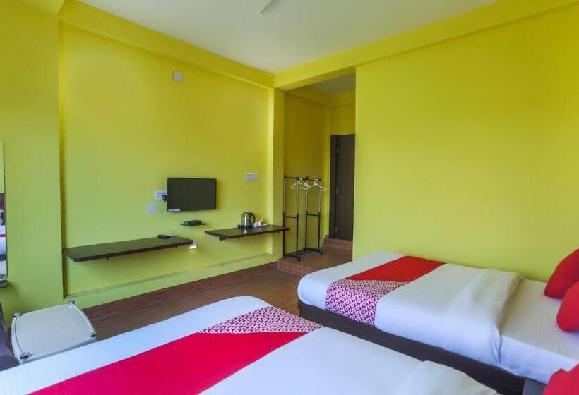 豪华三人间, Oyo 18994 Hotel Shree Balajee