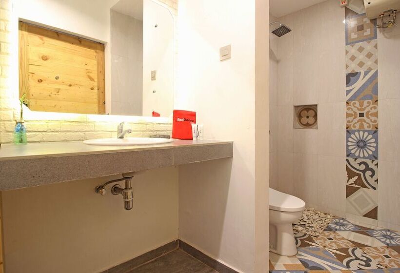 Номер Deluxe, Reddoorz Near Pojok Beteng Prawirotaman