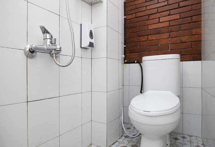 Номер Стандарт, Reddoorz Syariah Near Akmil Magelang