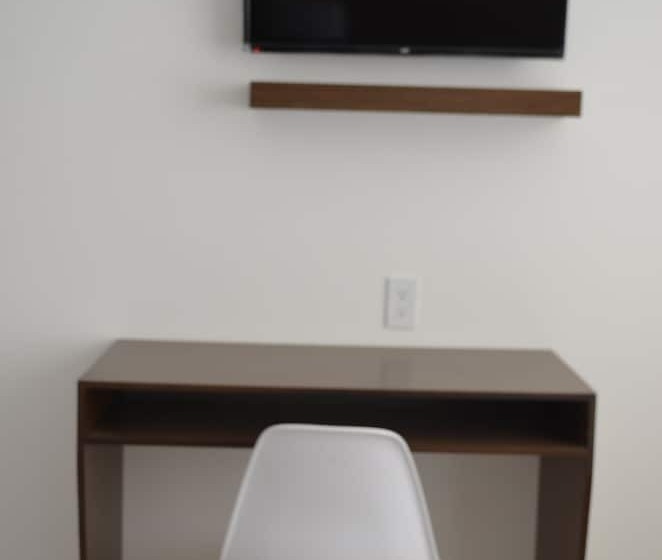 Номер Deluxe, Gran Mariscal Quito