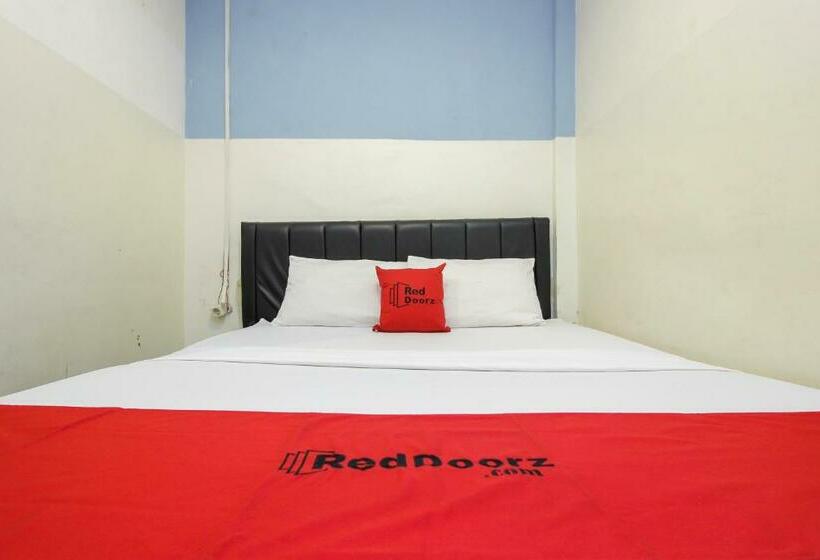 Номер Стандарт, Reddoorz Near Bethesda Manado