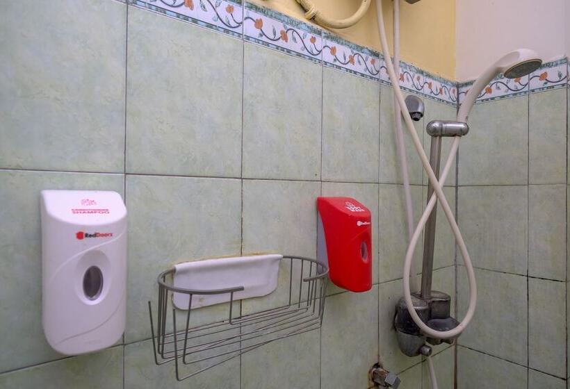 Номер Стандарт, Reddoorz @ Jalan Pramuka Manado