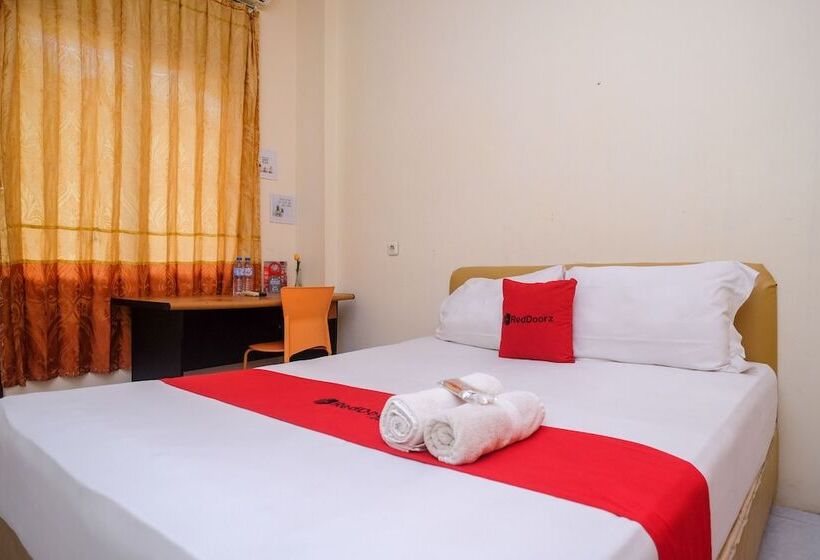 Номер Стандарт, Reddoorz @ Jalan Pramuka Manado