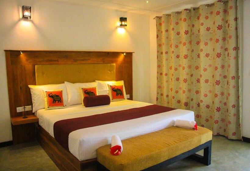 Deluxe Triple Room with Views, Palmyra Nature Resort Sigiriya