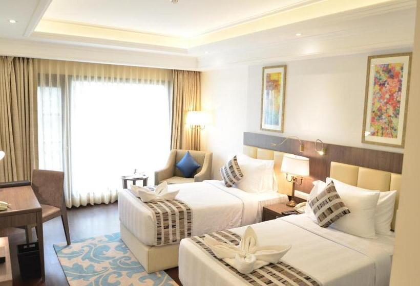 Номер Стандарт, Ramada By Wyndham Kasauli