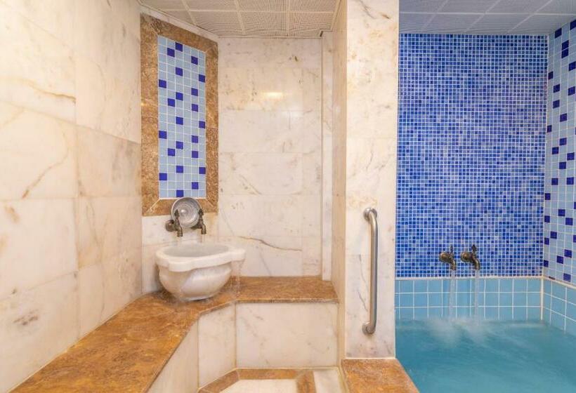 غرفة عائلية مطلّة علي الحديقة, Aforia Thermal Residences